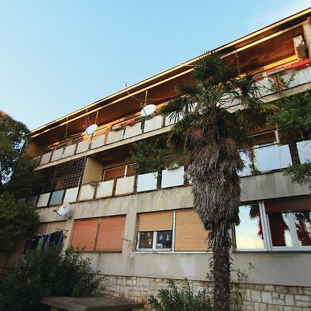 1 Bedroom Awesome Apartment In Pula Luaran gambar