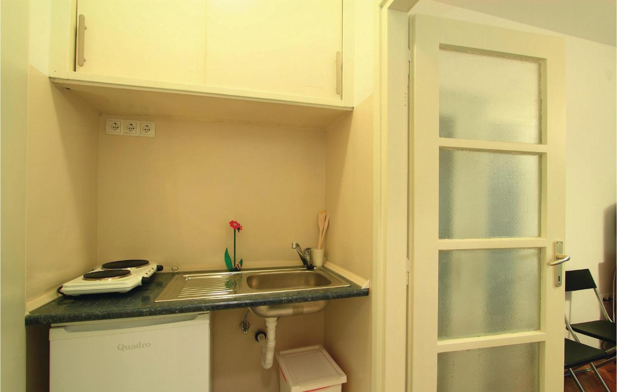 1 Bedroom Awesome Apartment In Pula Luaran gambar