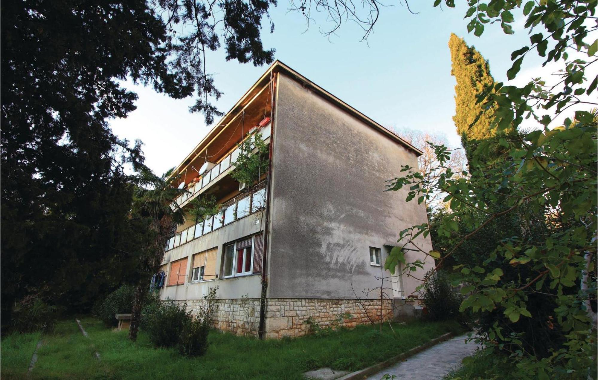 1 Bedroom Awesome Apartment In Pula Luaran gambar